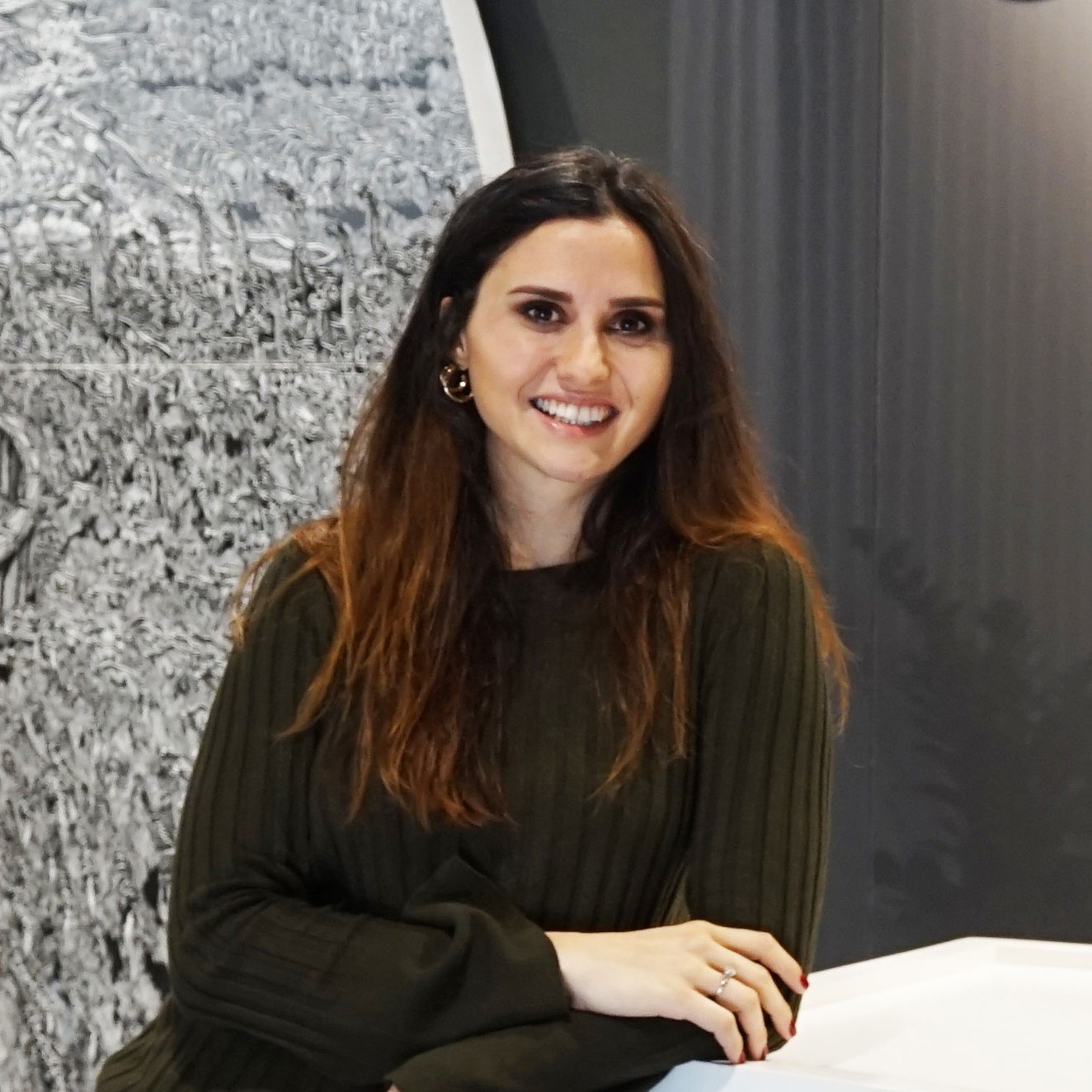 commencis izlem akman