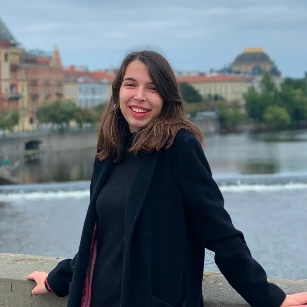 Ceyda &Ouml;m&uuml;r